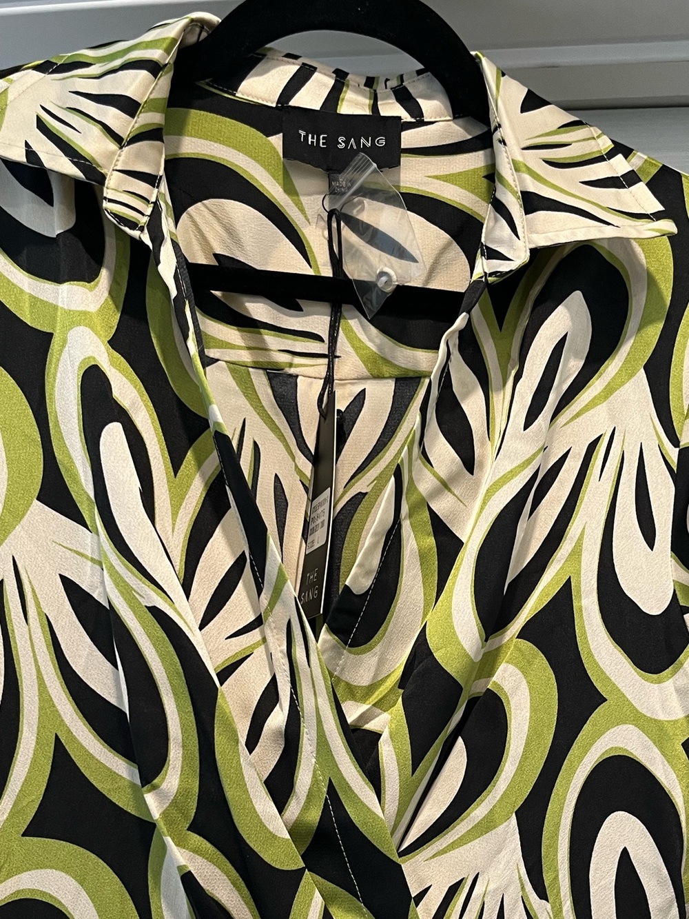 Long-Sleeve Printed Jumpsuit in Lime Green and Black - Picture 4 of 4